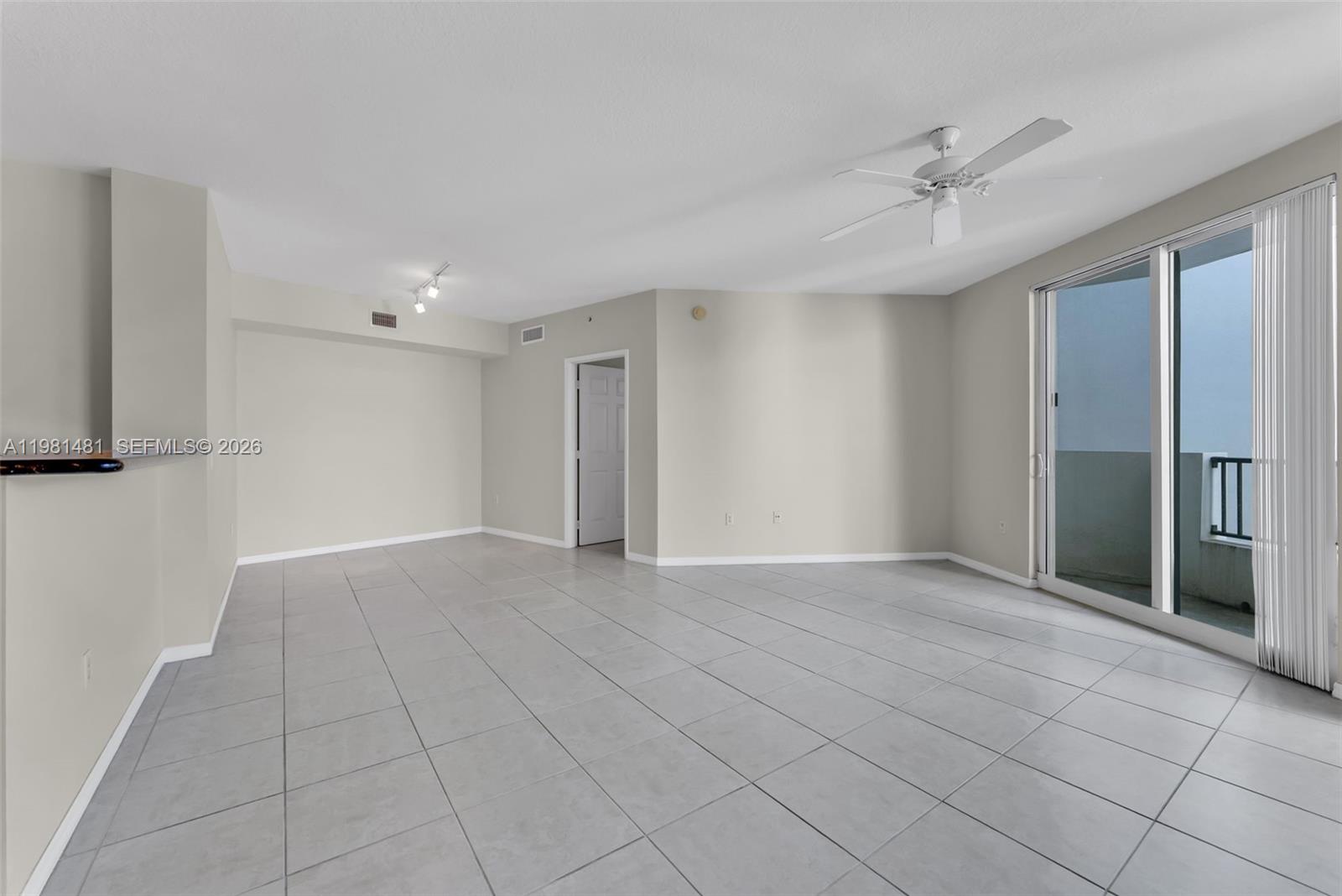 2421 NE 65th St #403 Fort Lauderdale, FL 33308