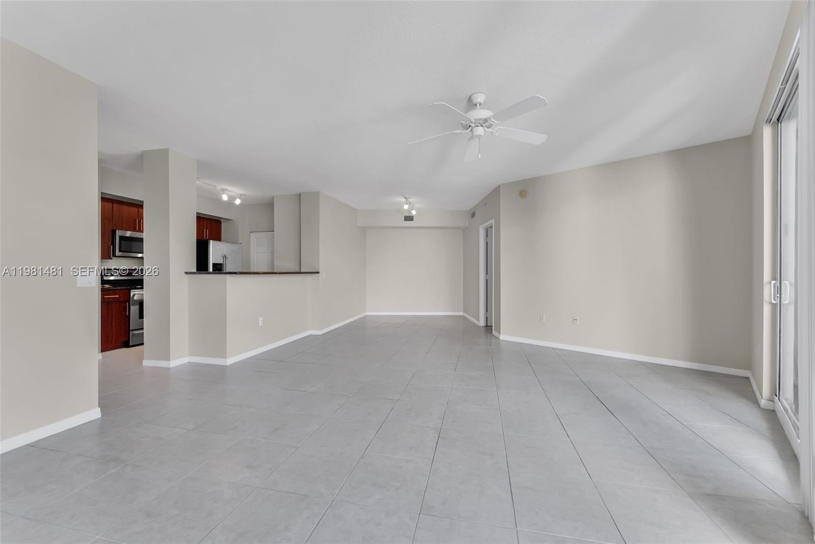 2421 NE 65th St #403 Fort Lauderdale, FL 33308