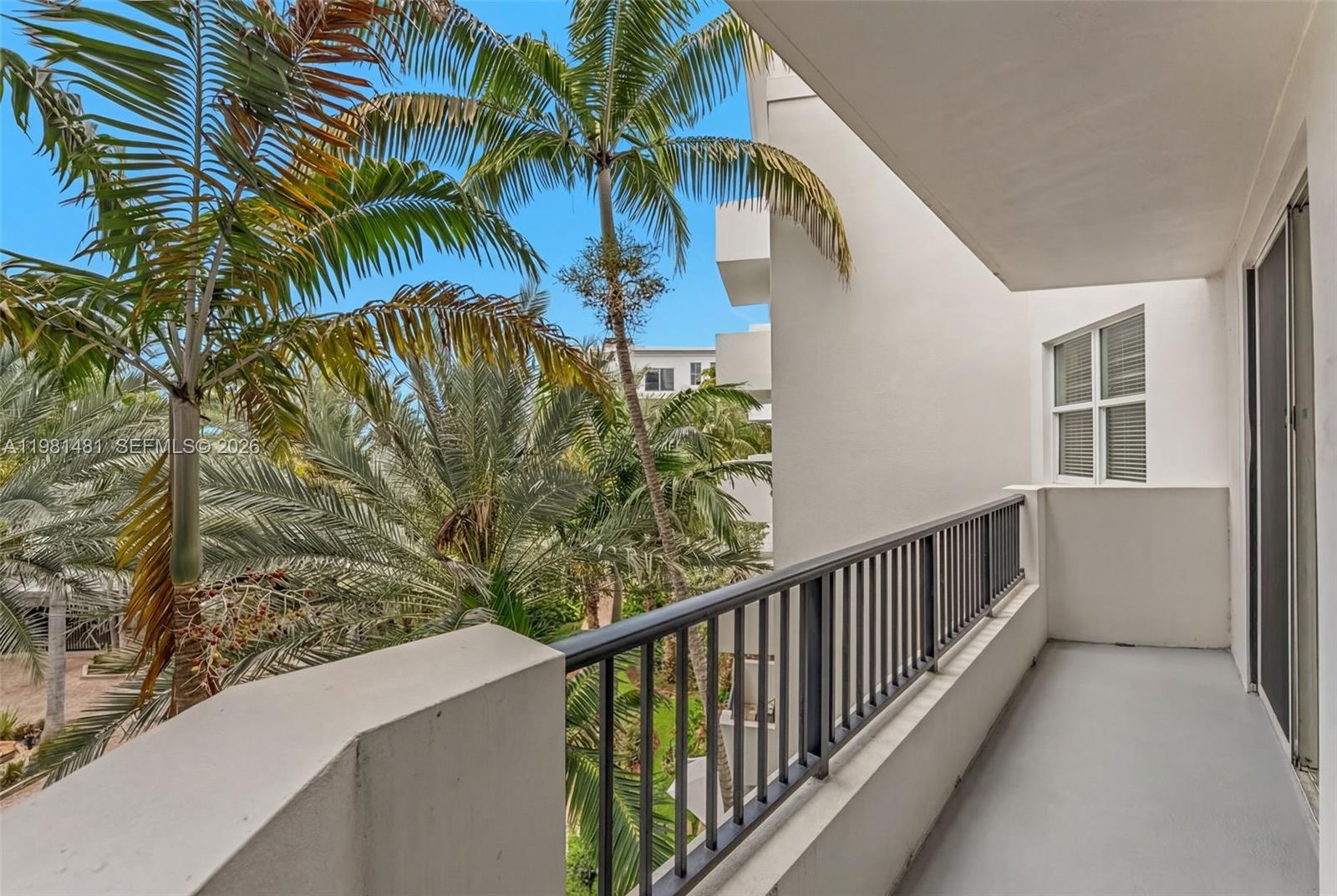 2421 NE 65th St #403 Fort Lauderdale, FL 33308