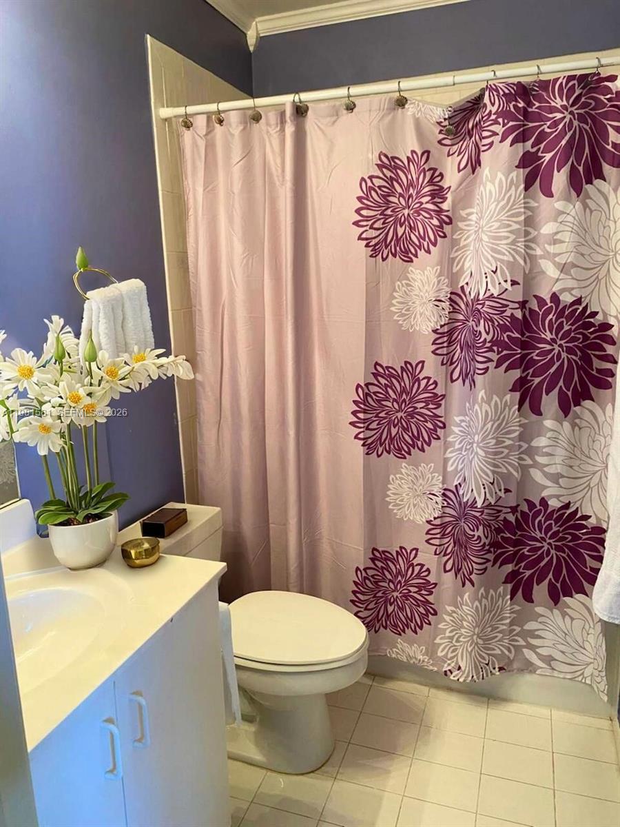 1032 Sequoia Ln Weston, FL 33327