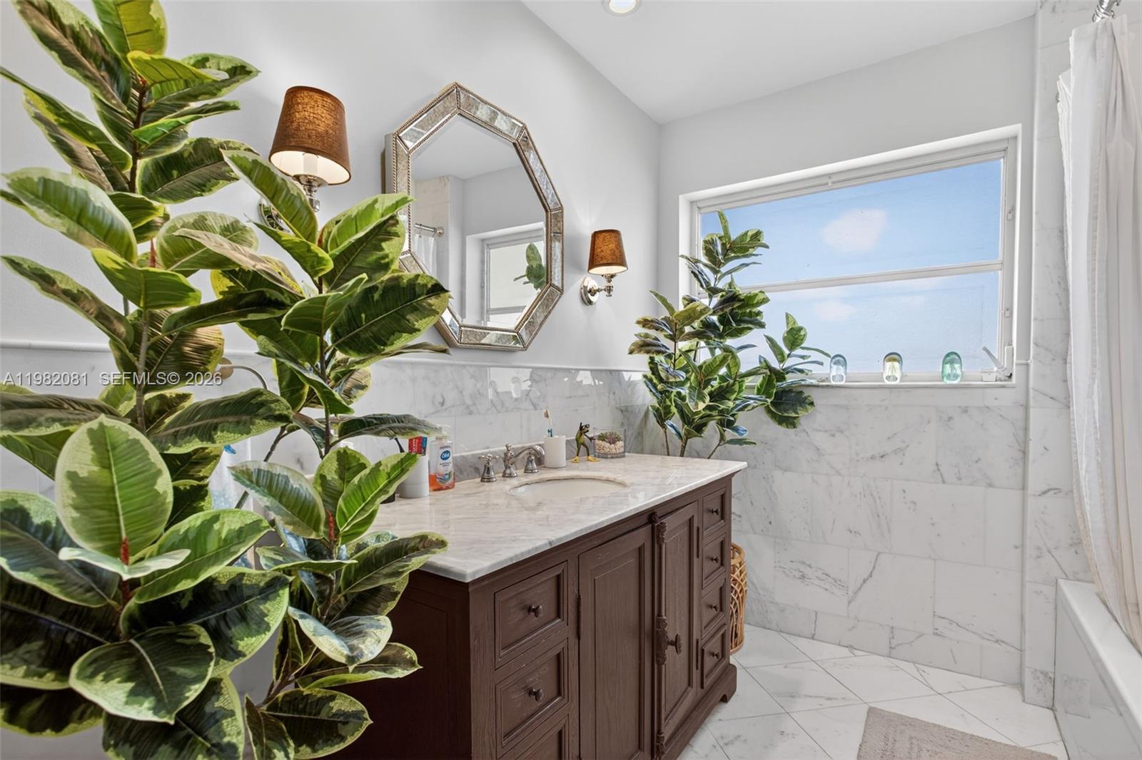 2136 NE 56th Pl Fort Lauderdale, FL 33308