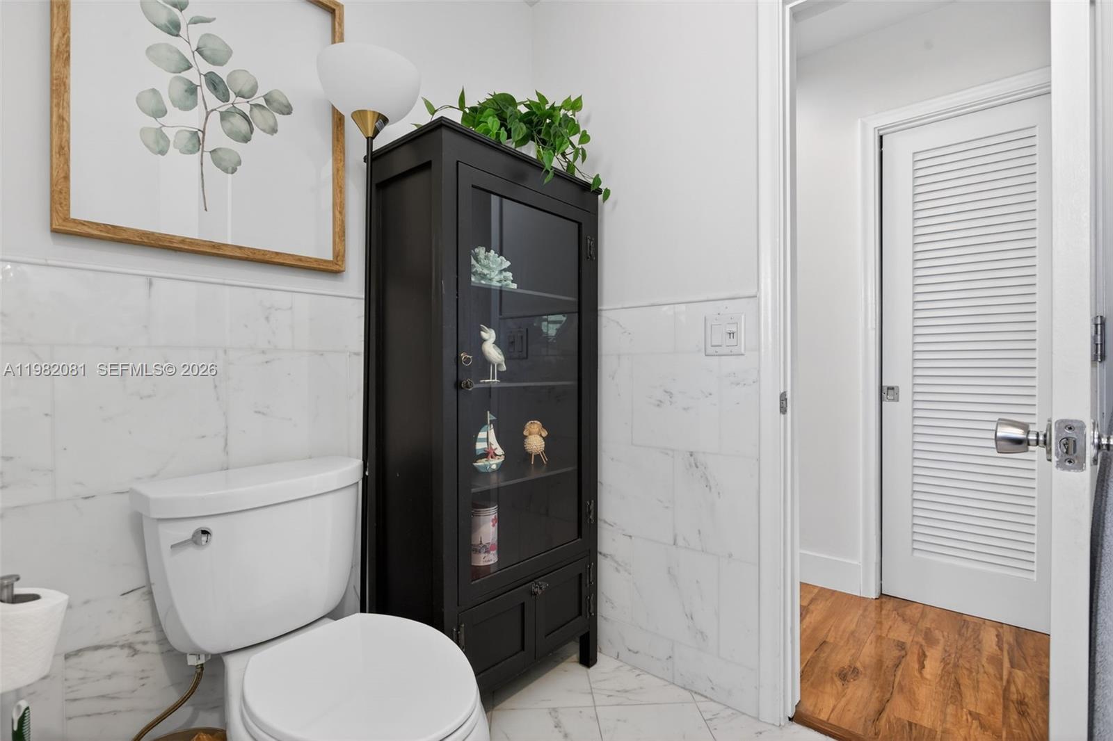 2136 NE 56th Pl Fort Lauderdale, FL 33308