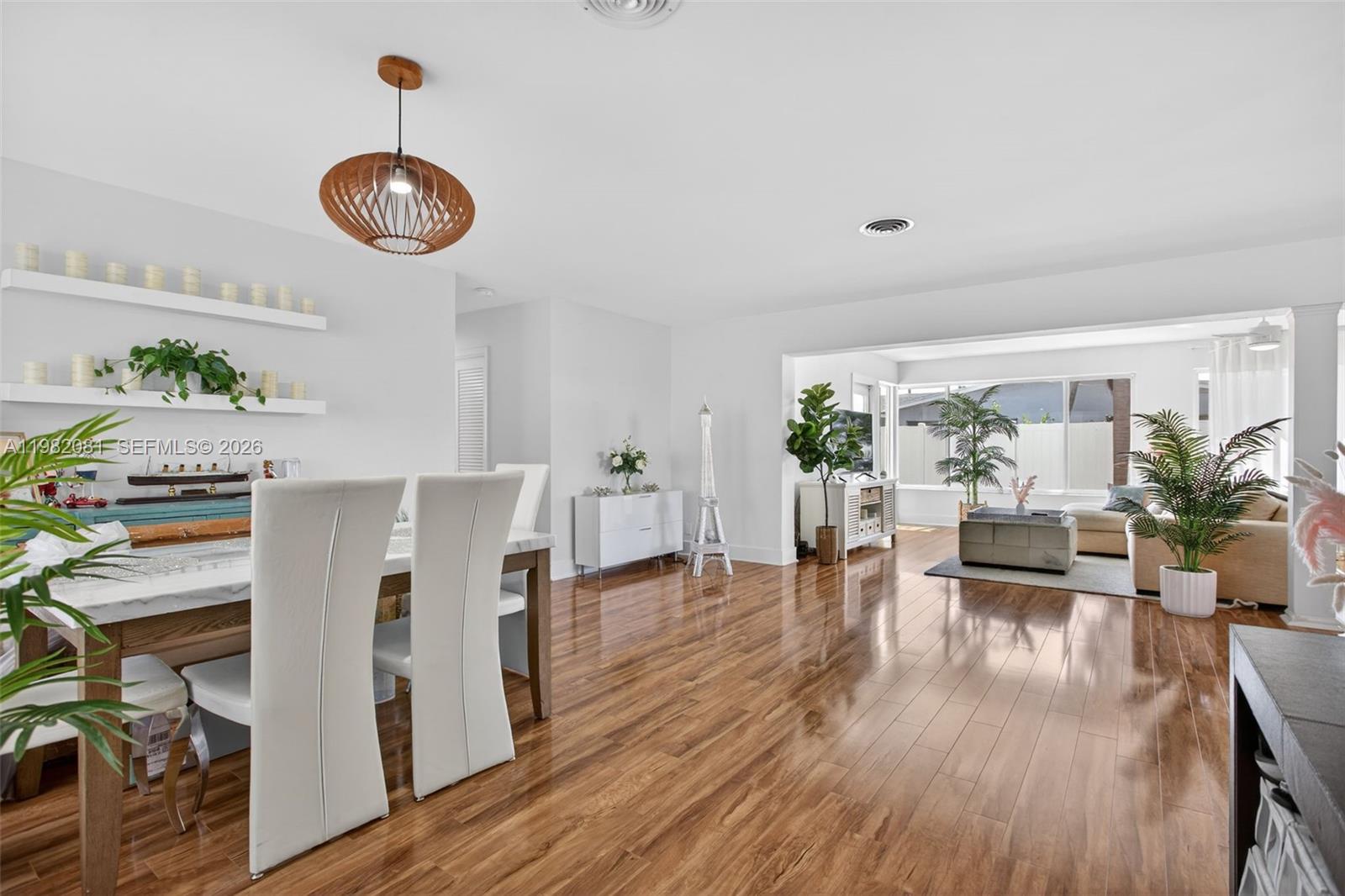 2136 NE 56th Pl Fort Lauderdale, FL 33308