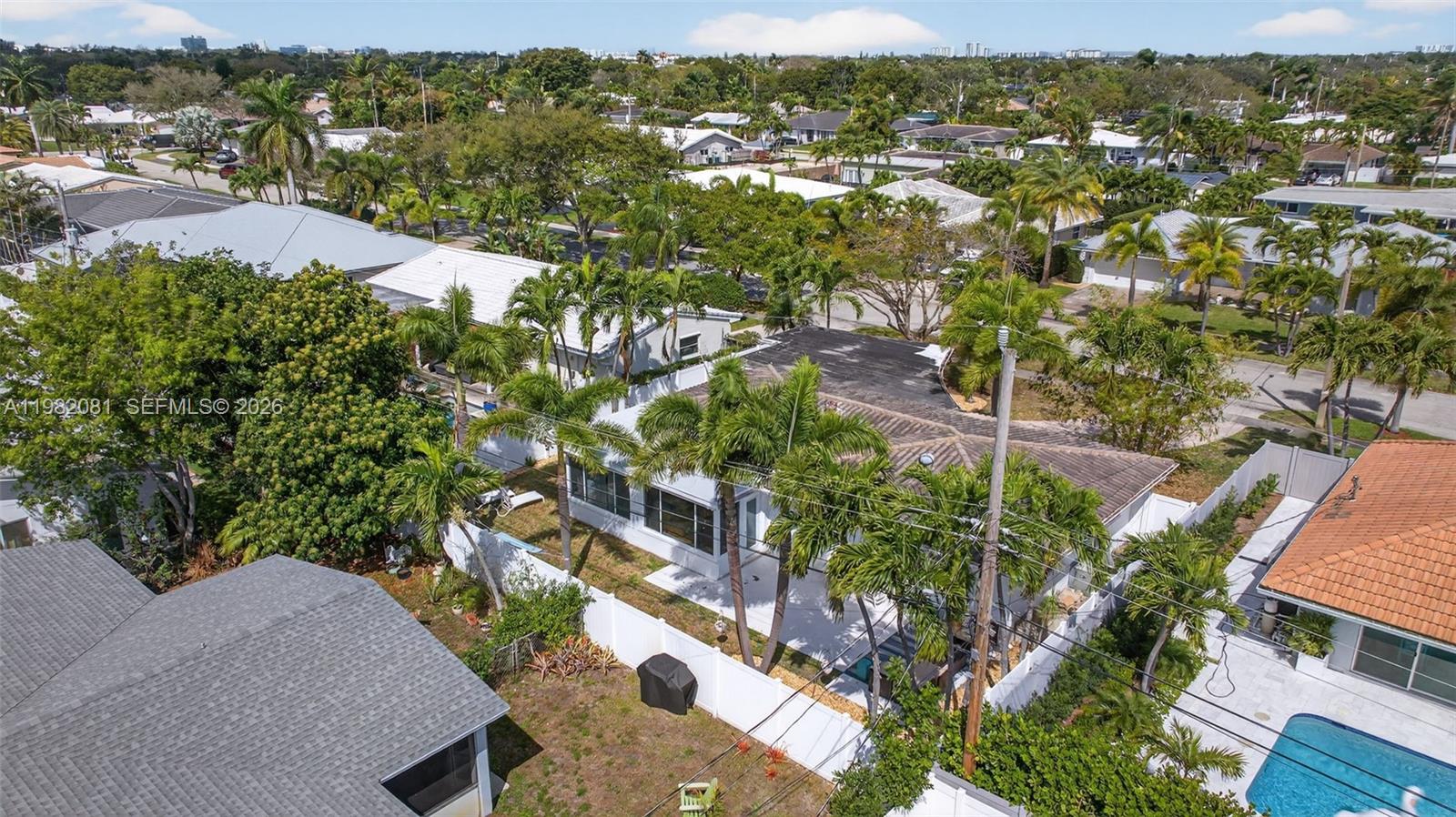 2136 NE 56th Pl Fort Lauderdale, FL 33308