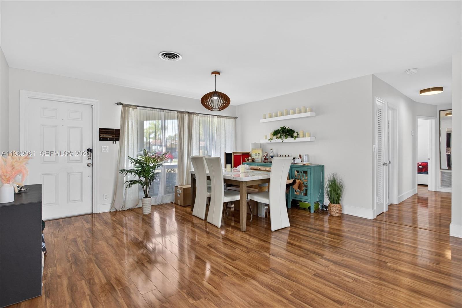 2136 NE 56th Pl Fort Lauderdale, FL 33308