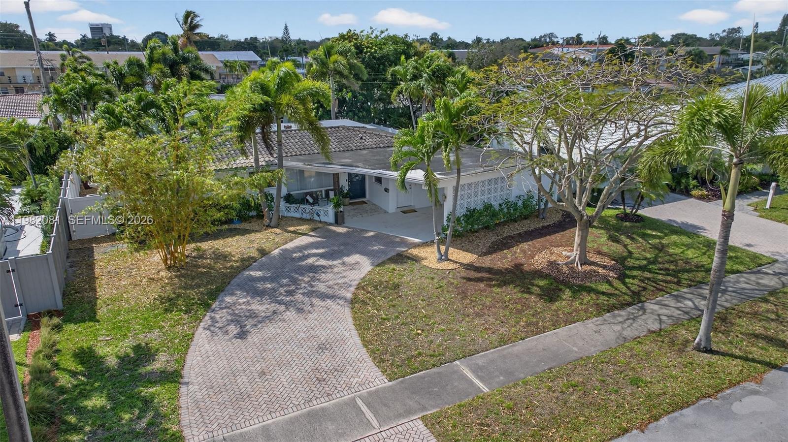 2136 NE 56th Pl Fort Lauderdale, FL 33308