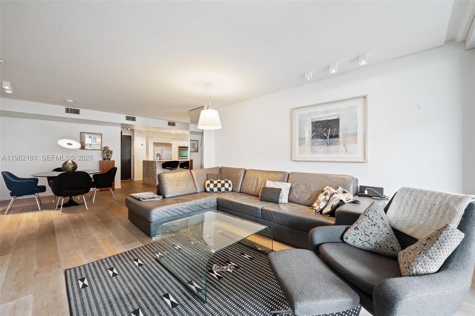 image Yacht Harbour7