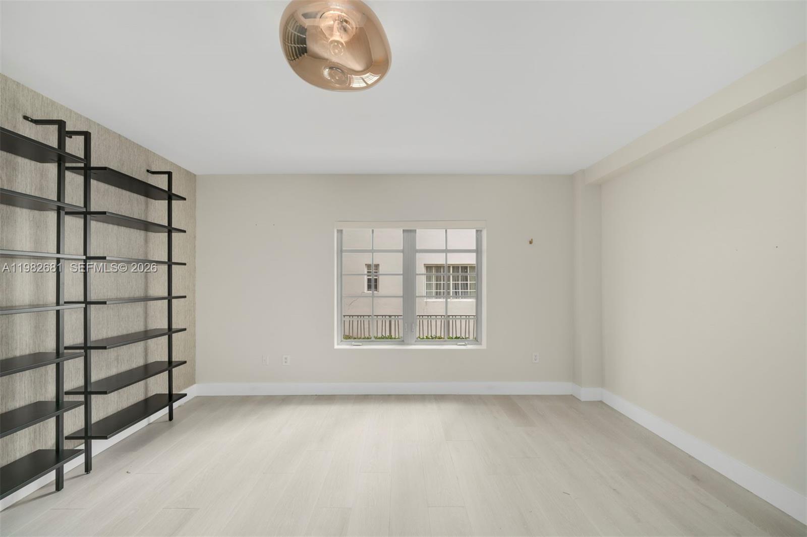 435 21st St #103 Miami Beach, FL 33139