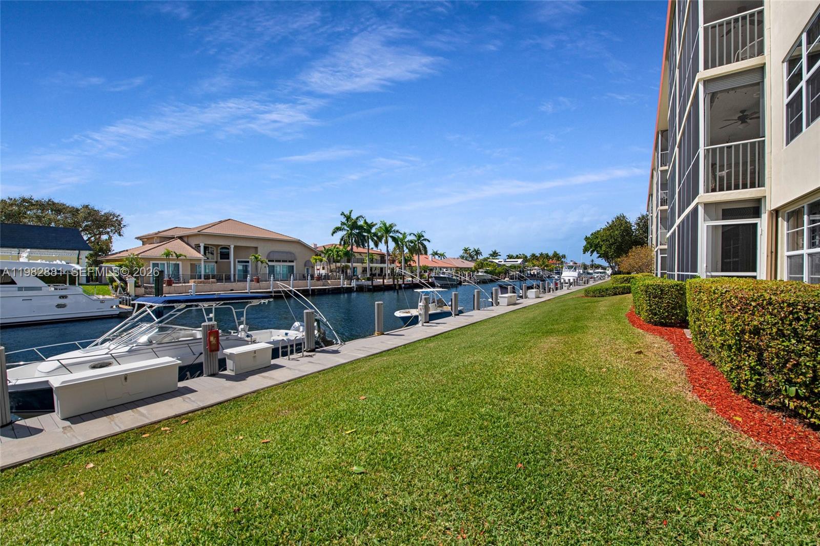 3050 NE 48th Ct #401 Lighthouse Point, FL 33064