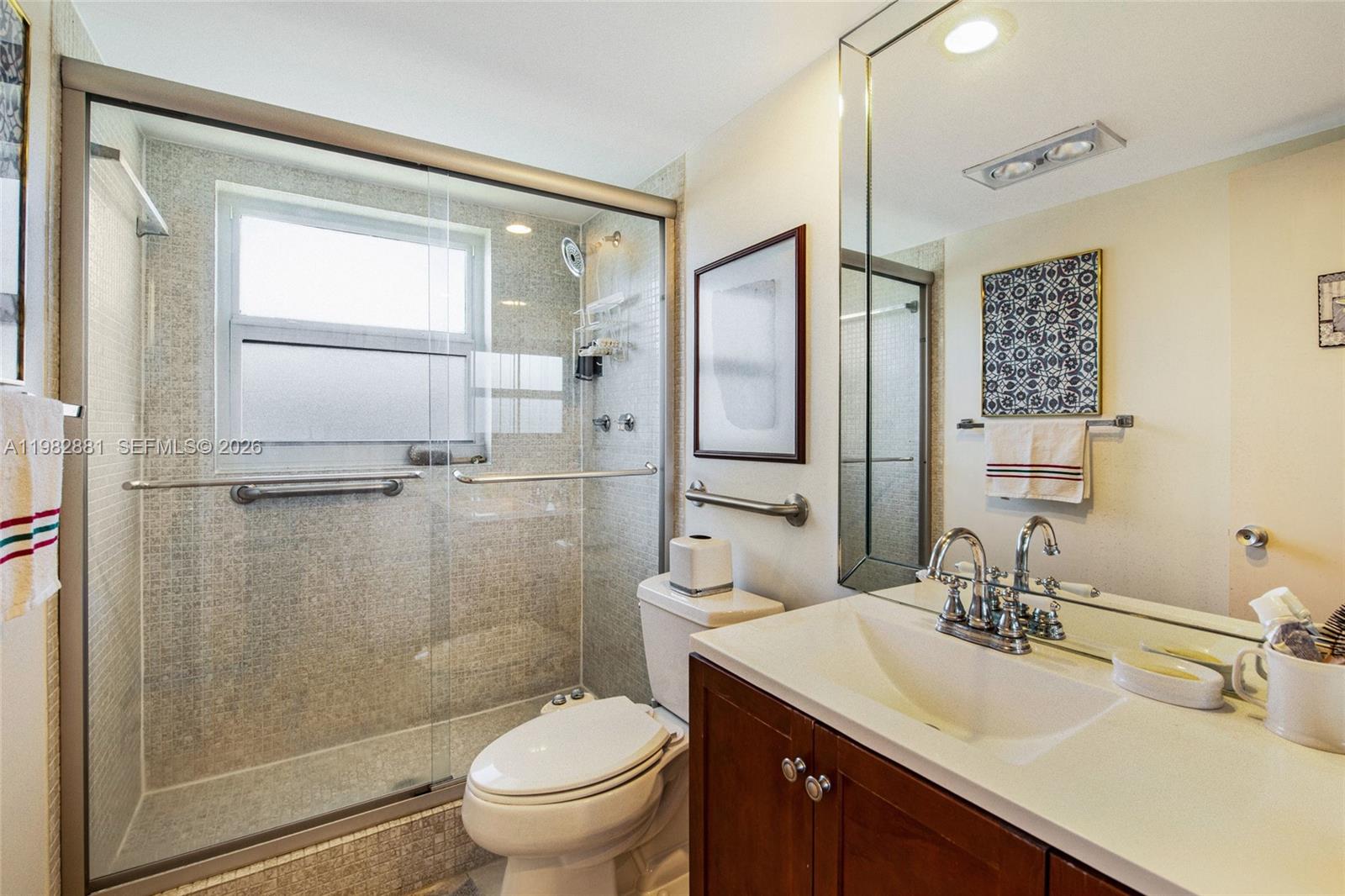 3050 NE 48th Ct #401 Lighthouse Point, FL 33064