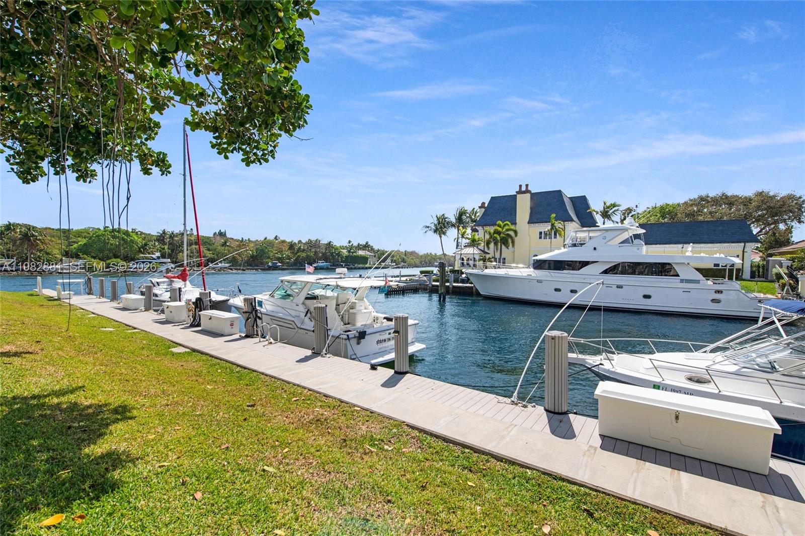 3050 NE 48th Ct #401 Lighthouse Point, FL 33064