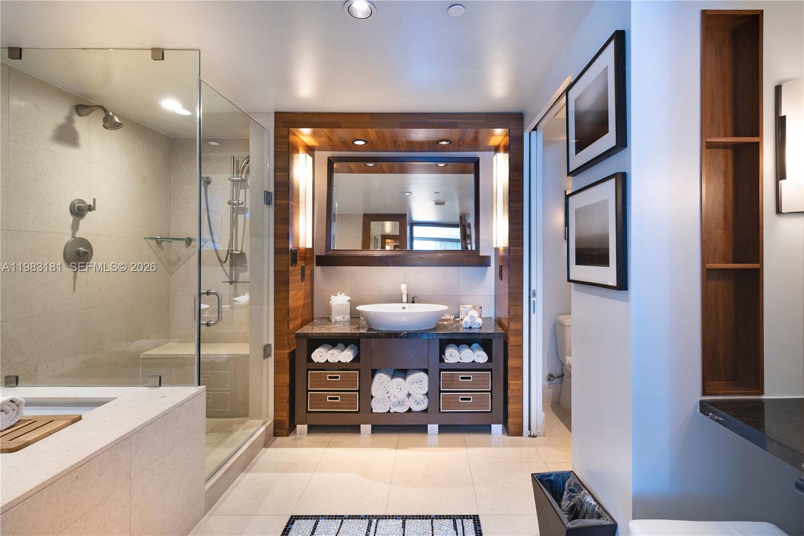 image The Carillon Center Tower12