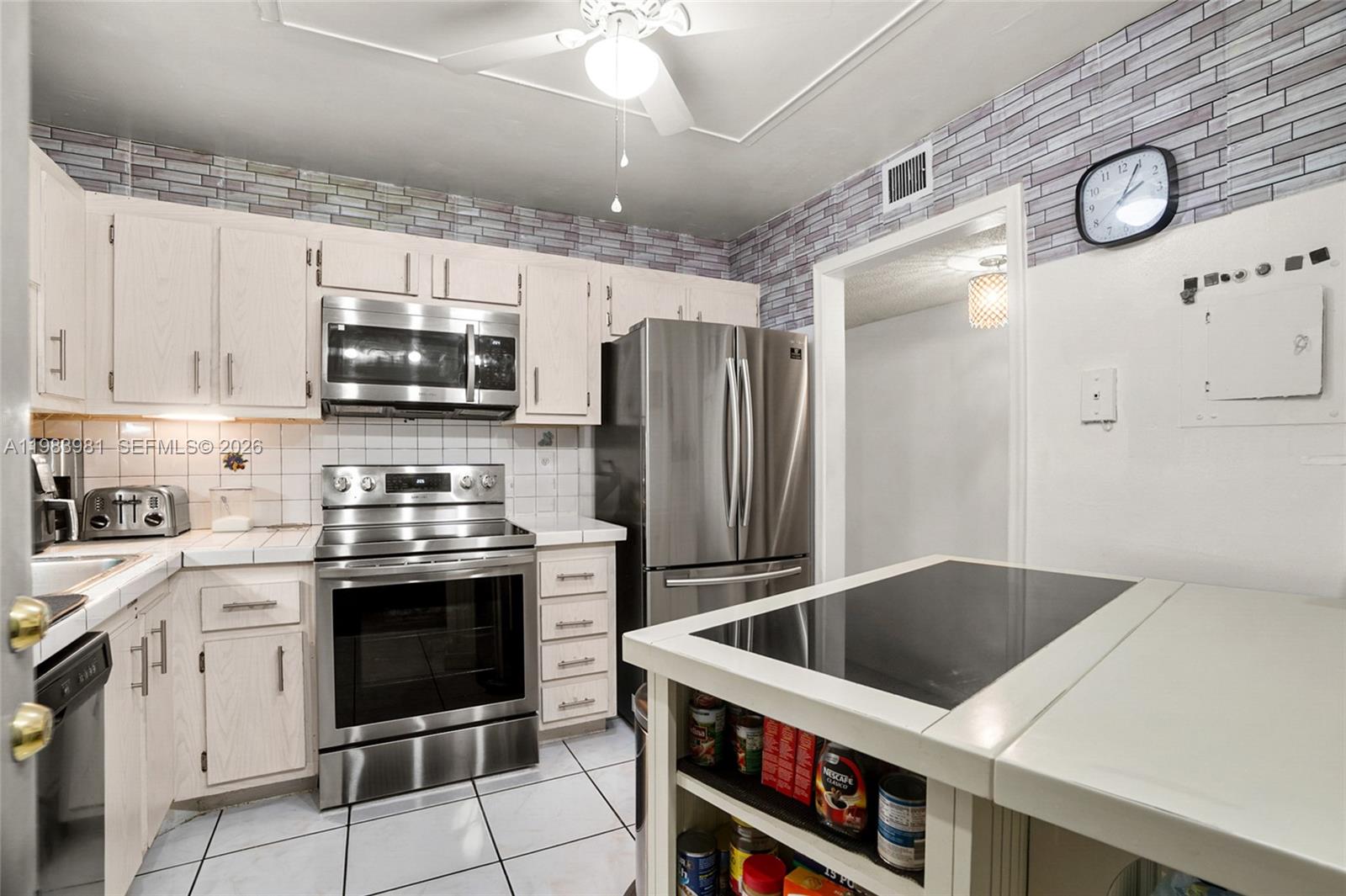 4851 NW 21st St #107 Lauderhill, FL 33313