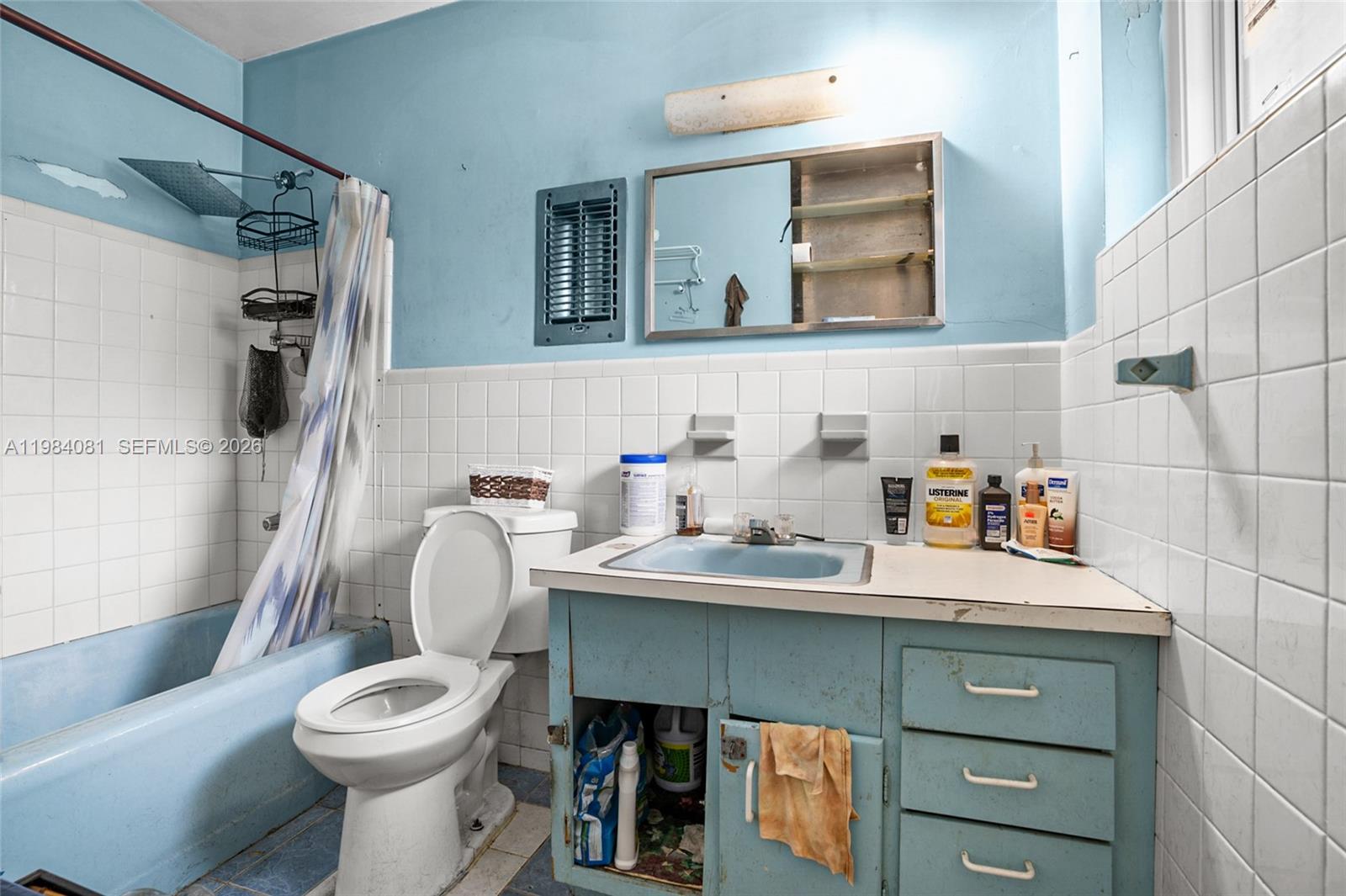 400 Long Is Ave Fort Lauderdale, FL 33312