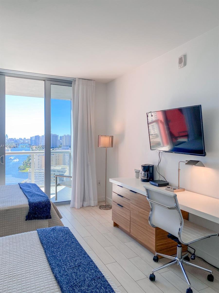 2602 E Hallandale Bch Blvd #R2405 Hallandale Beach, FL 33009