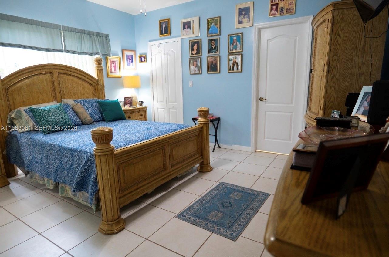 Undisclosed Address Miami, FL 33196