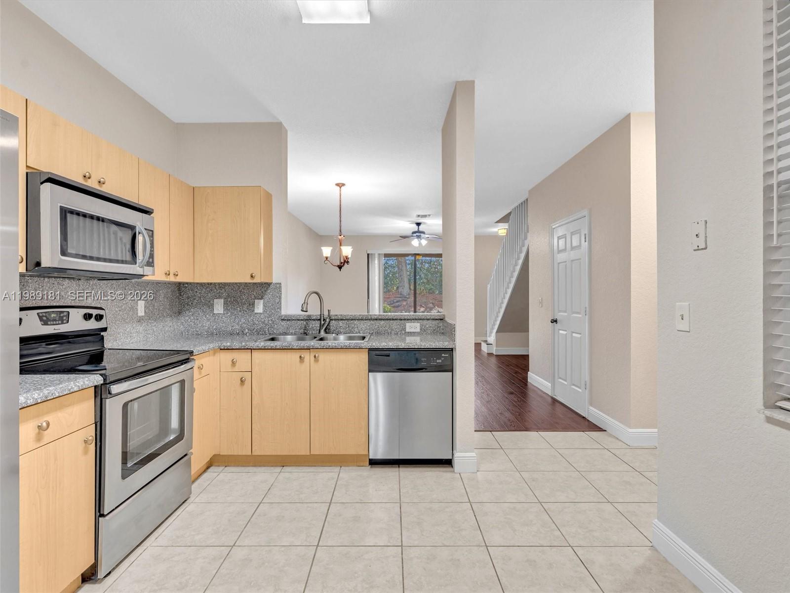 4126 Forest Dr Weston, FL 33332