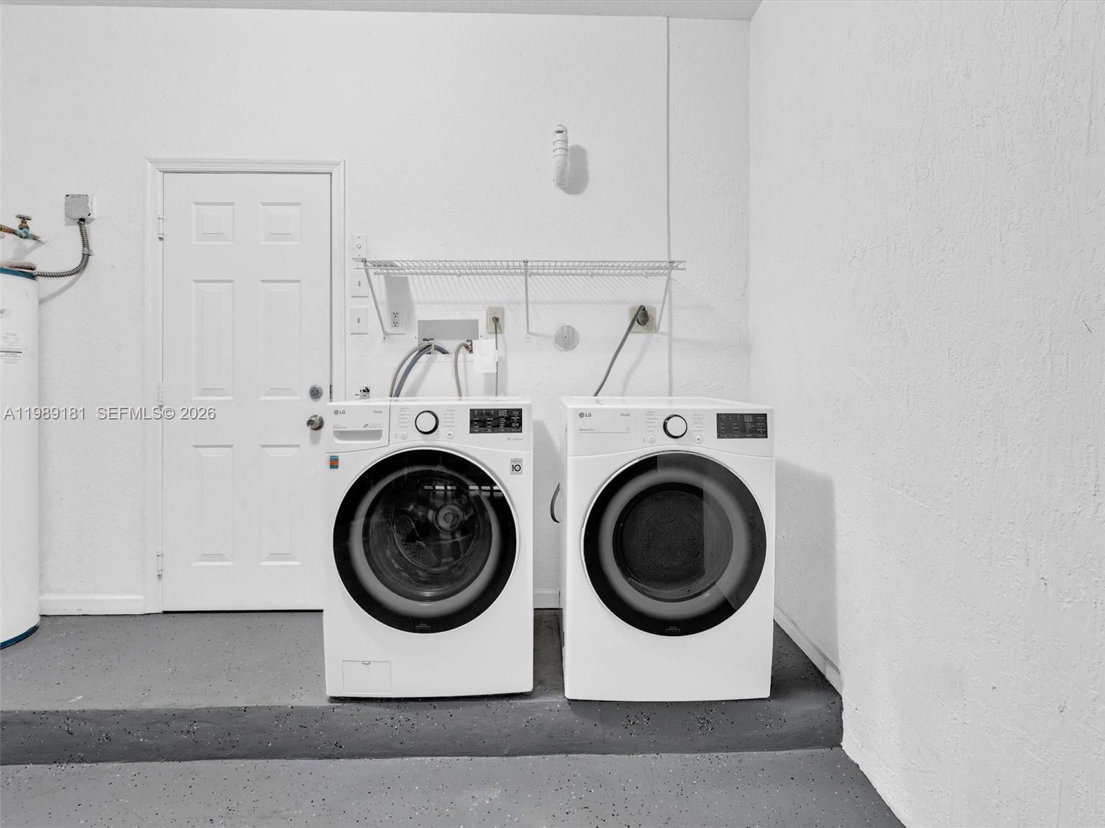 4126 Forest Dr Weston, FL 33332