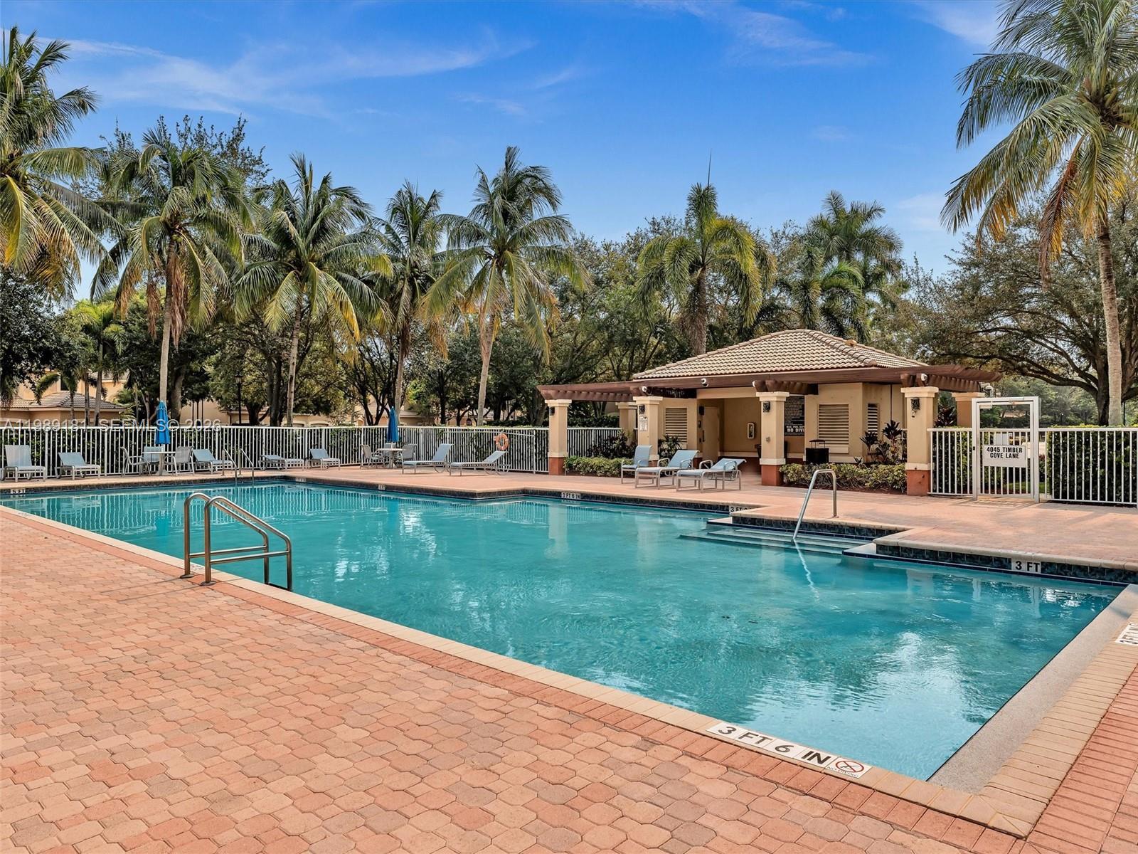 4126 Forest Dr Weston, FL 33332