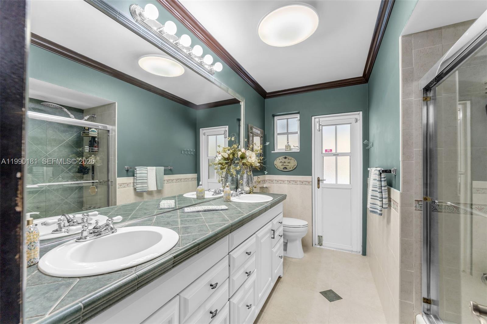 7405 SW 164th St Palmetto Bay, FL 33157