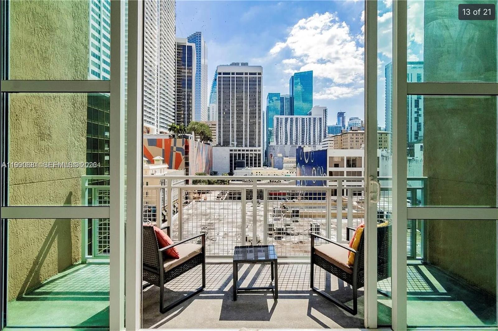 253 NE 2nd St #617 Miami, FL 33132