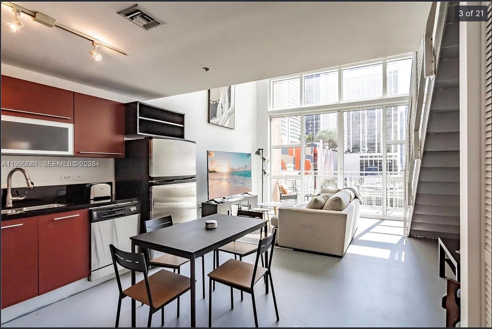 253 NE 2nd St #617 Miami, FL 33132