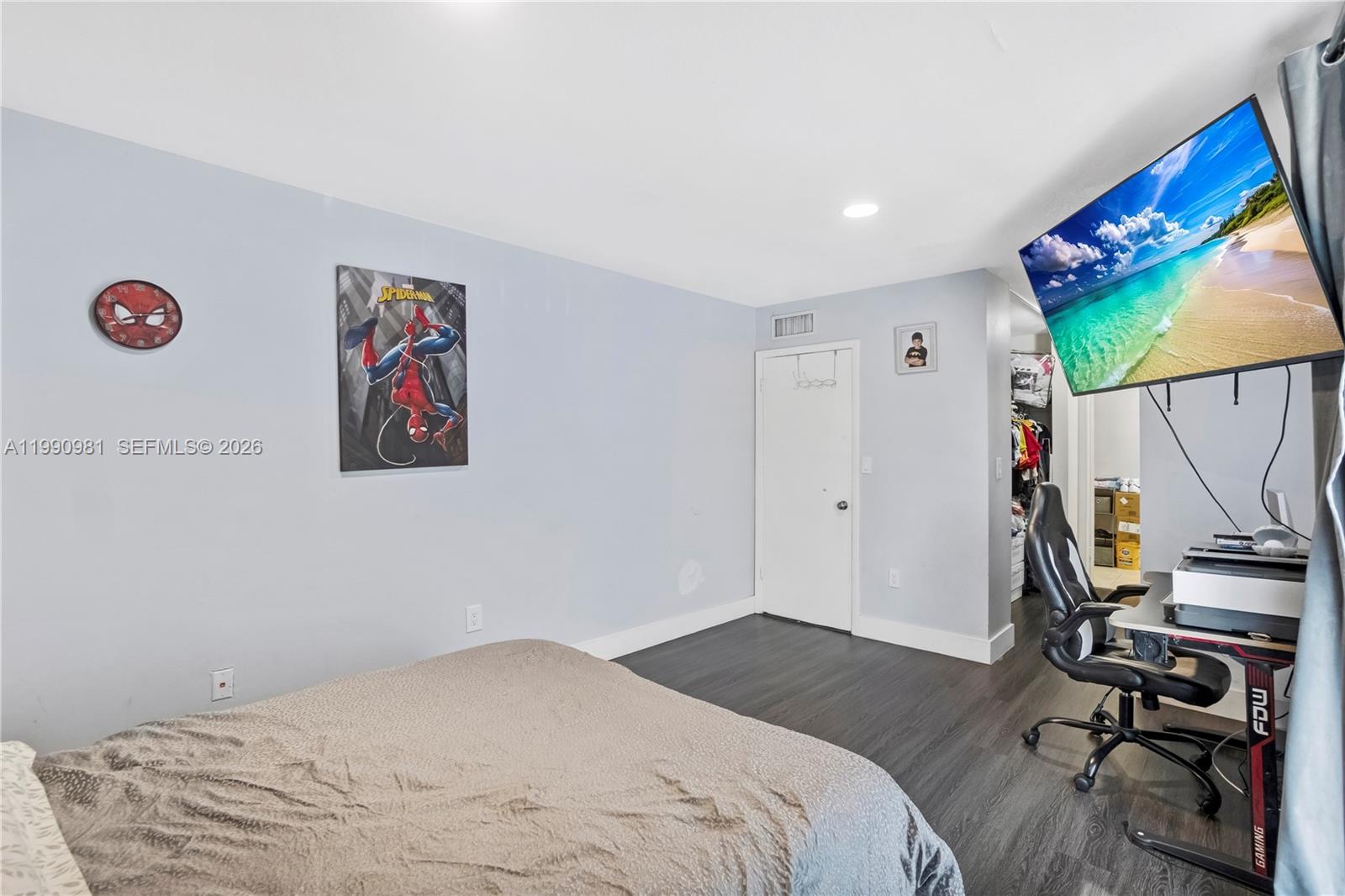 9403 SW 76th St #Y17 Miami, FL 33173