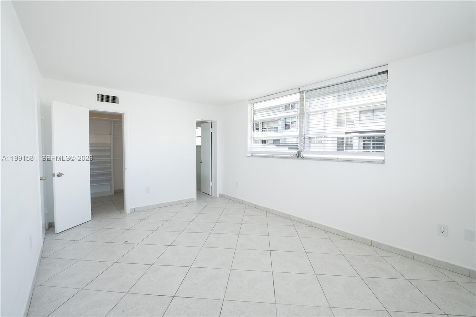 1075 93rd St #403 Bay Harbor Islands, FL 33154