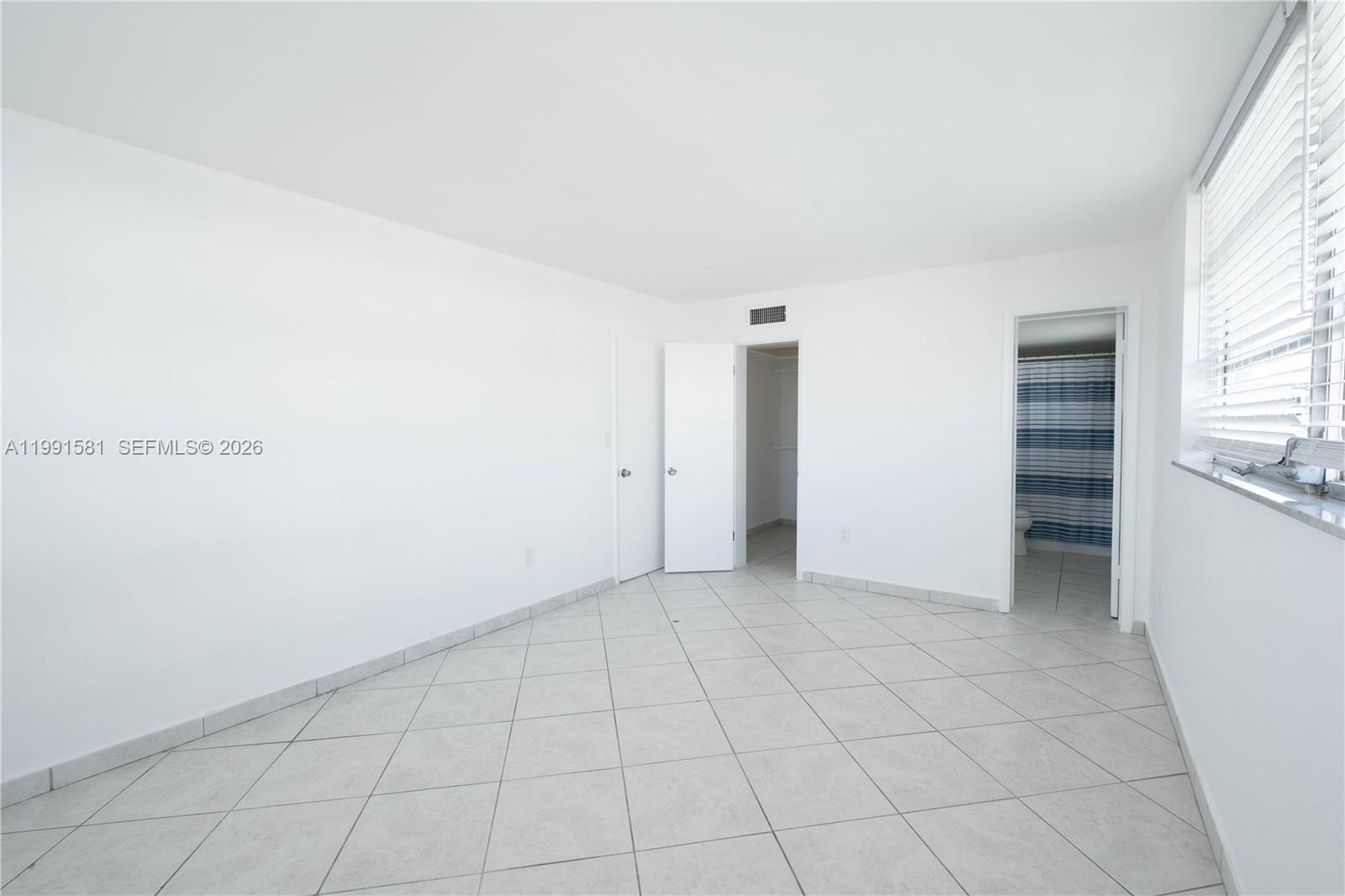 1075 93rd St #403 Bay Harbor Islands, FL 33154