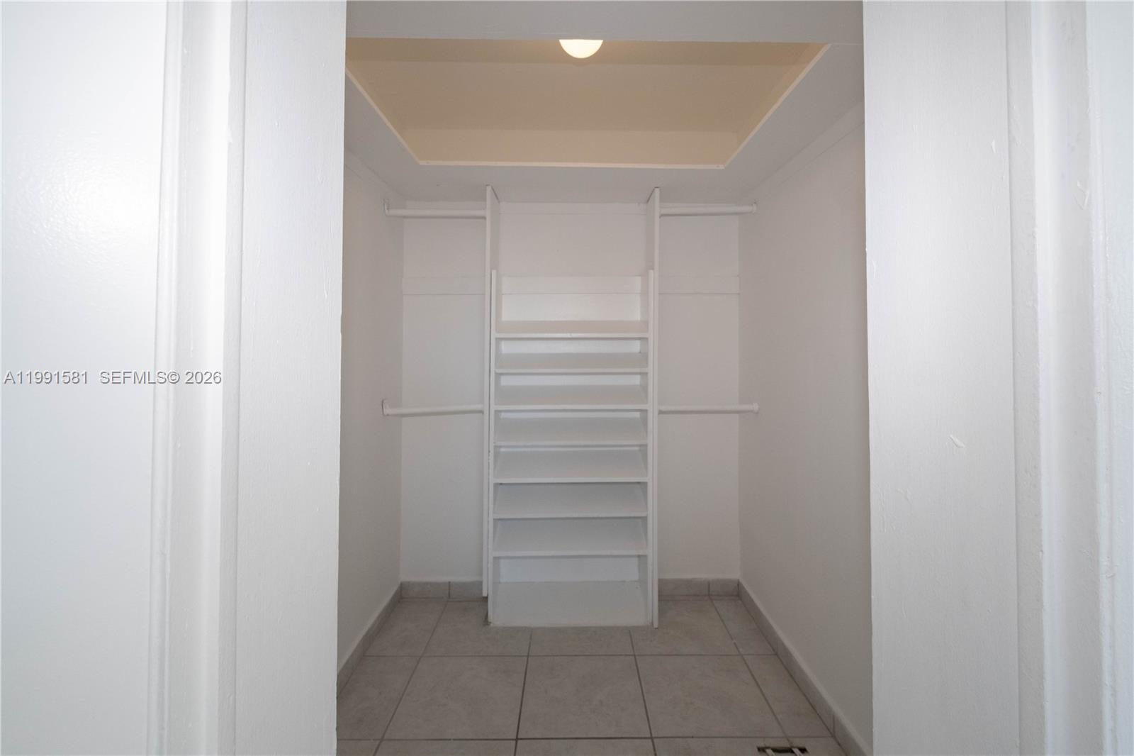 1075 93rd St #403 Bay Harbor Islands, FL 33154