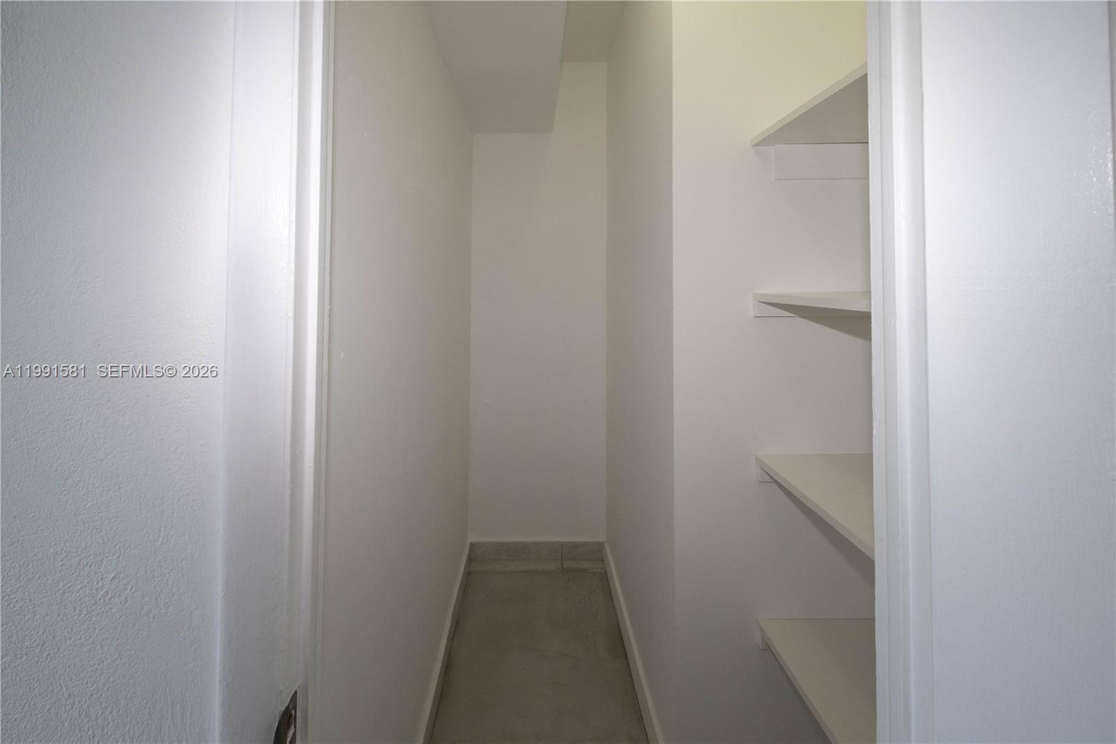 1075 93rd St #403 Bay Harbor Islands, FL 33154