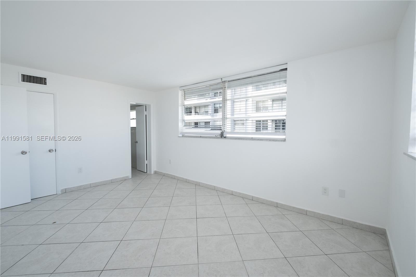 1075 93rd St #403 Bay Harbor Islands, FL 33154