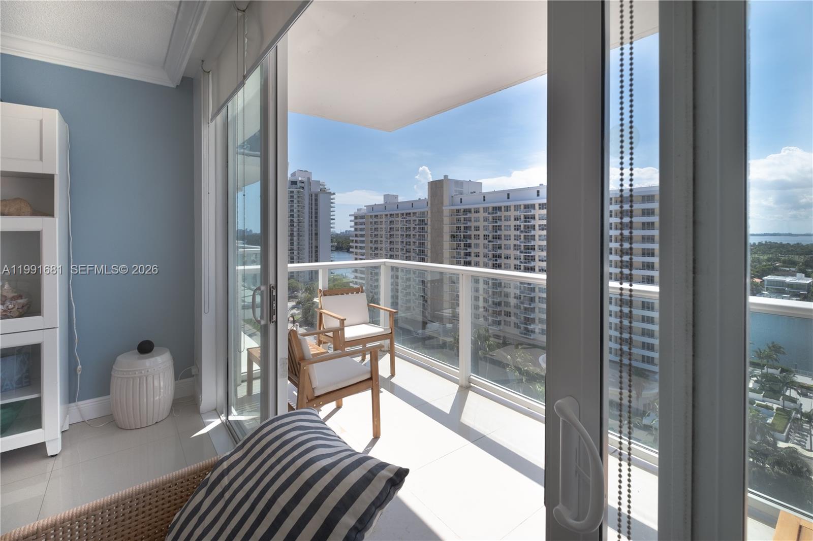 5601 Collins Ave #1420 Miami Beach, FL 33140