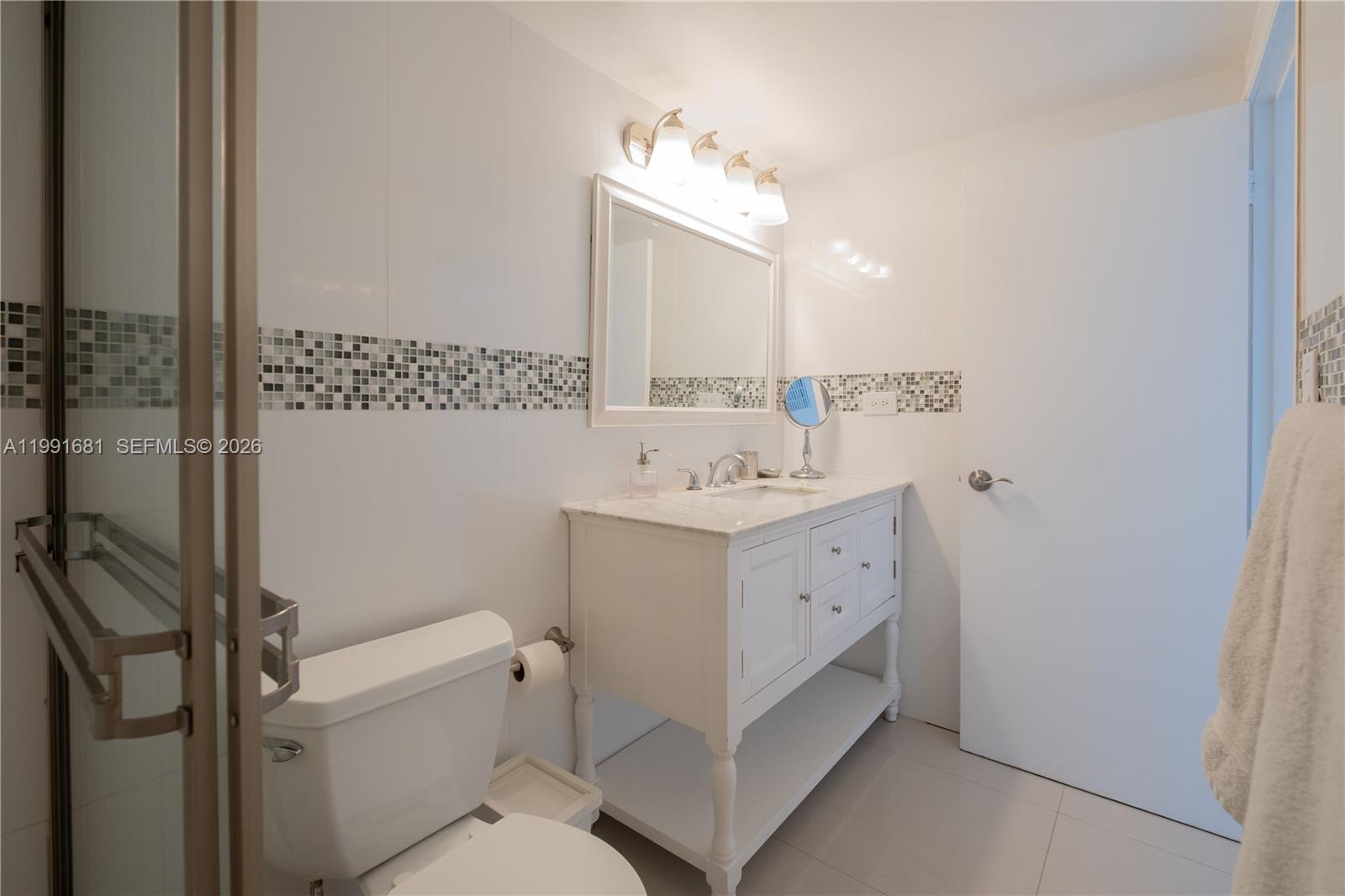 5601 Collins Ave #1420 Miami Beach, FL 33140