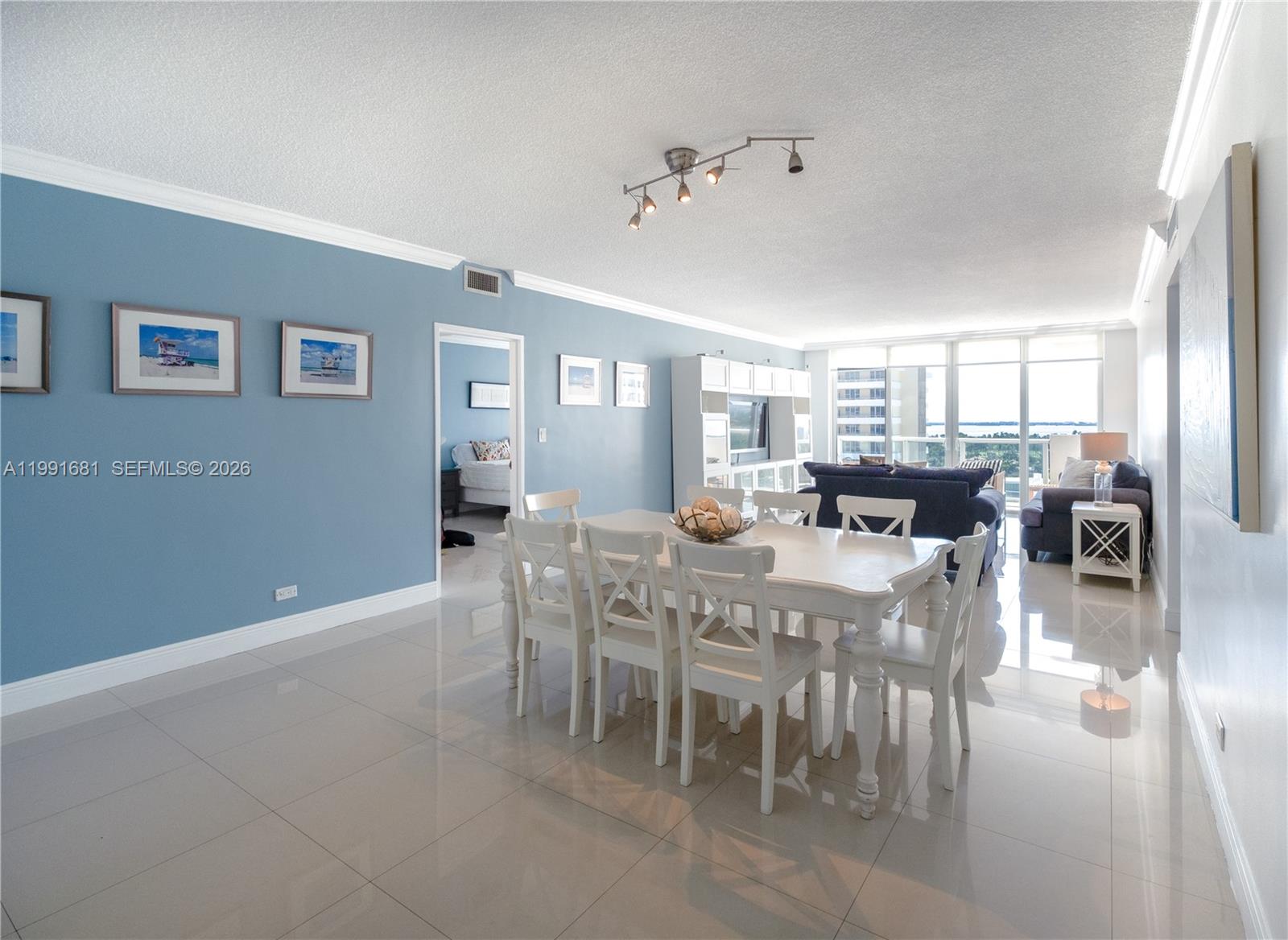 5601 Collins Ave #1420 Miami Beach, FL 33140