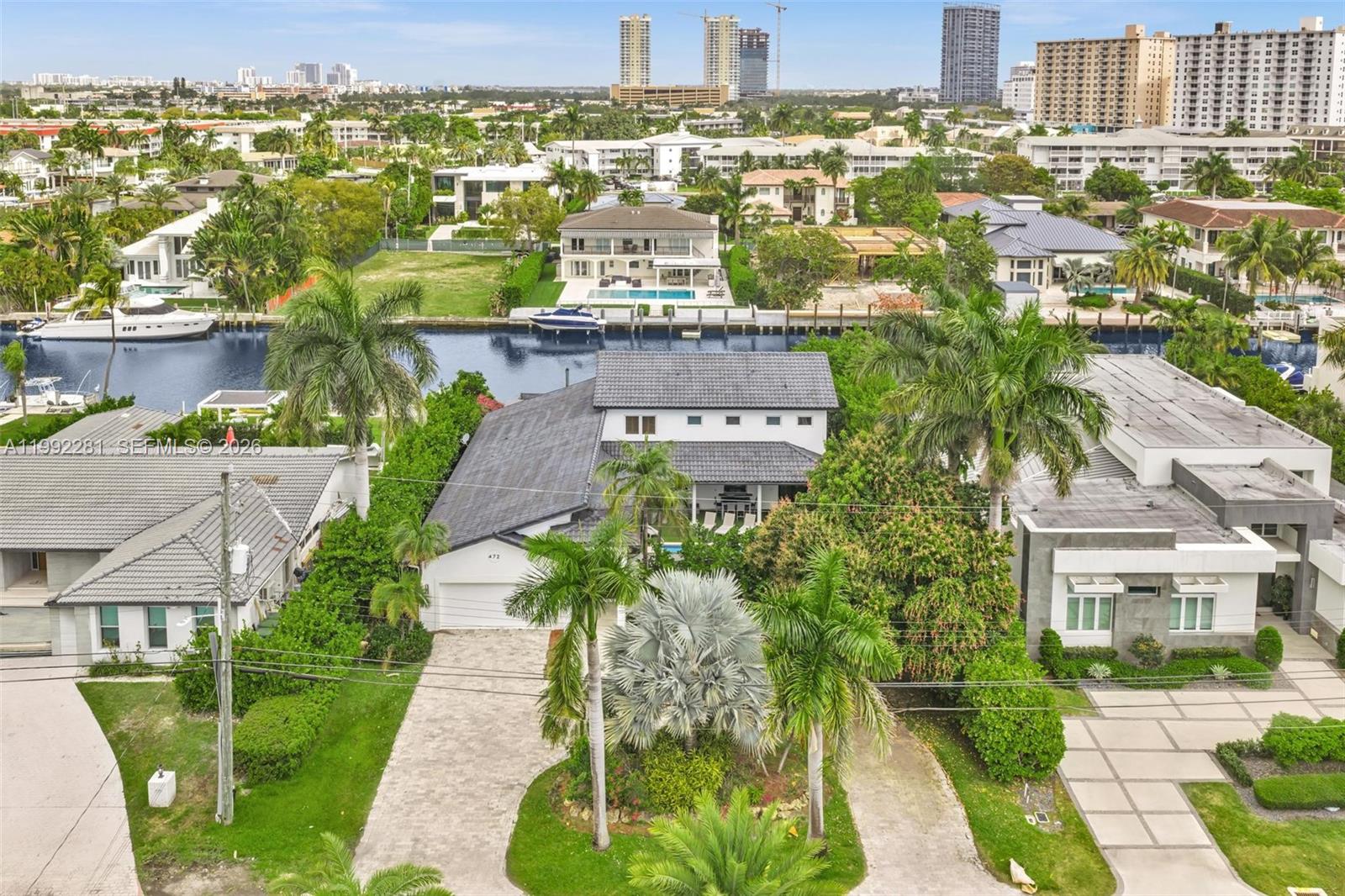 472 Sunset Dr Hallandale Beach, FL 33009