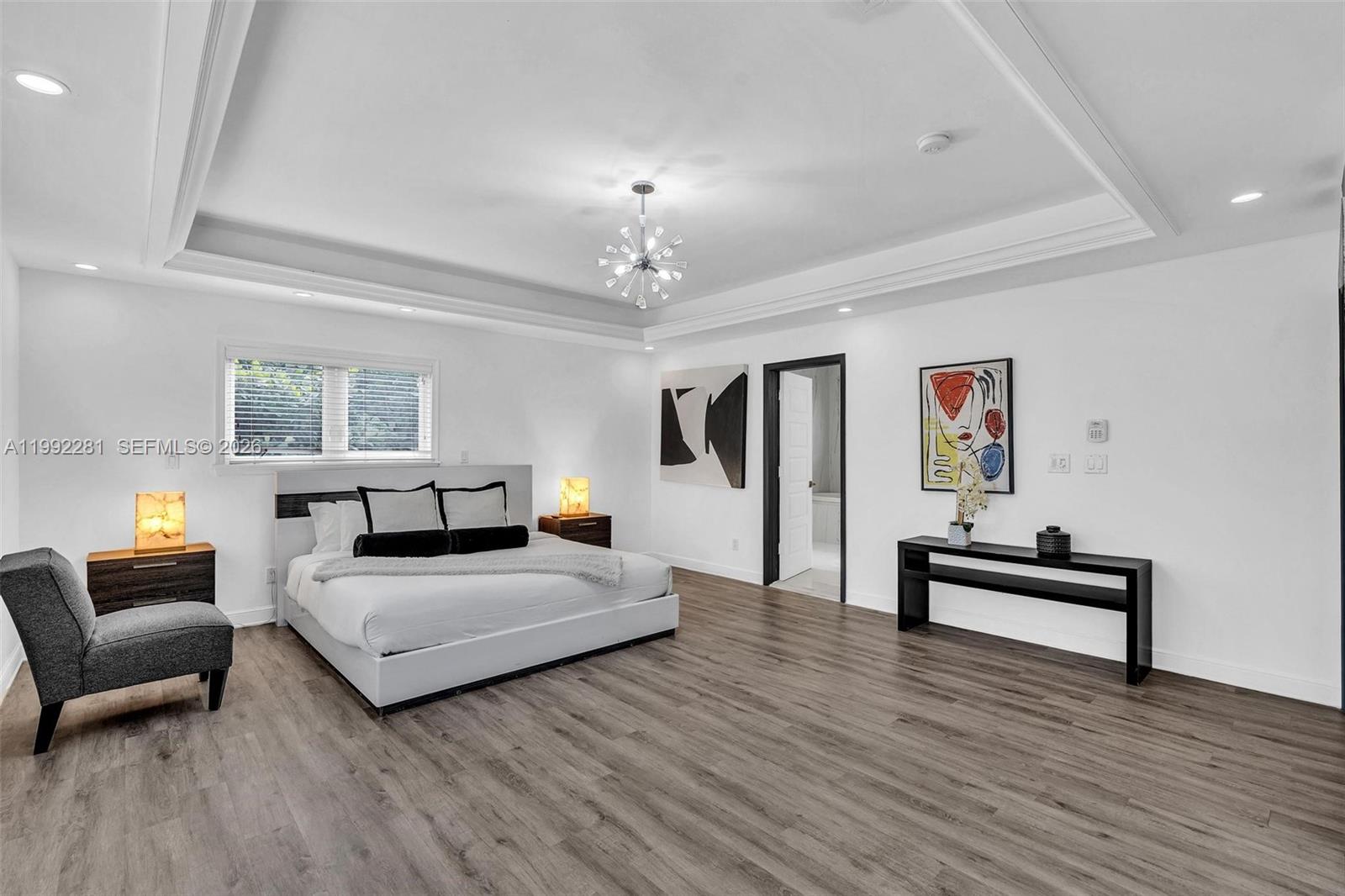 472 Sunset Dr Hallandale Beach, FL 33009