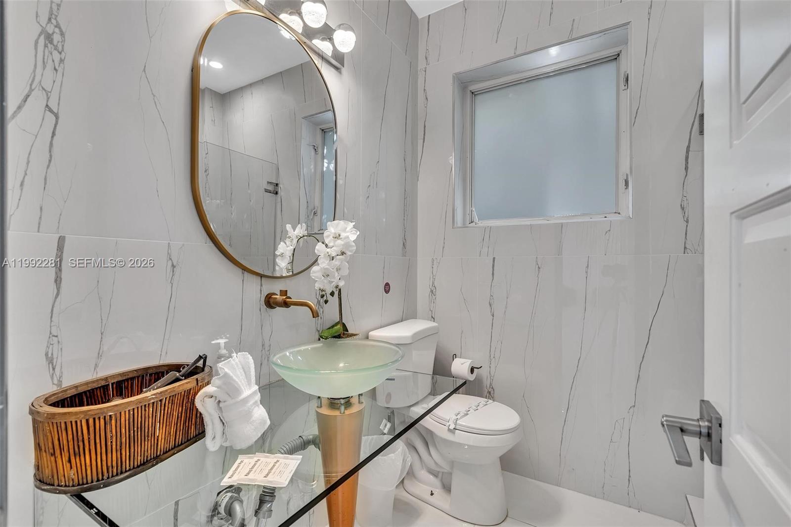 472 Sunset Dr Hallandale Beach, FL 33009