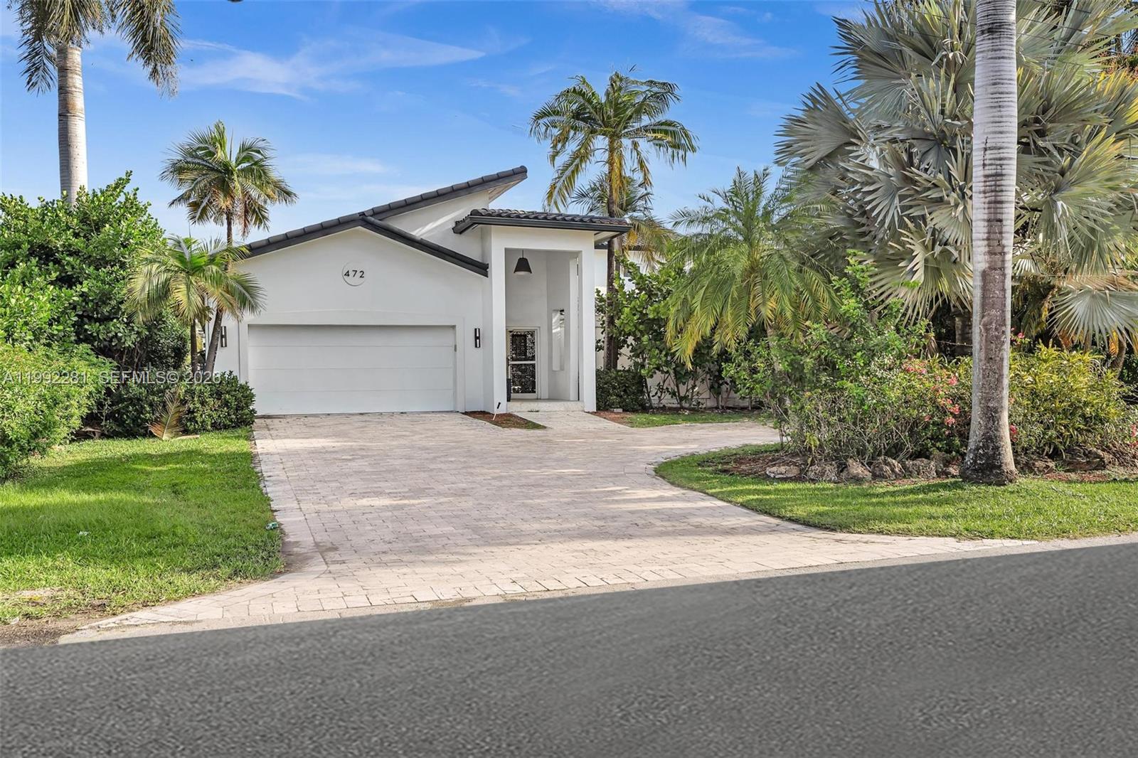 472 Sunset Dr Hallandale Beach, FL 33009