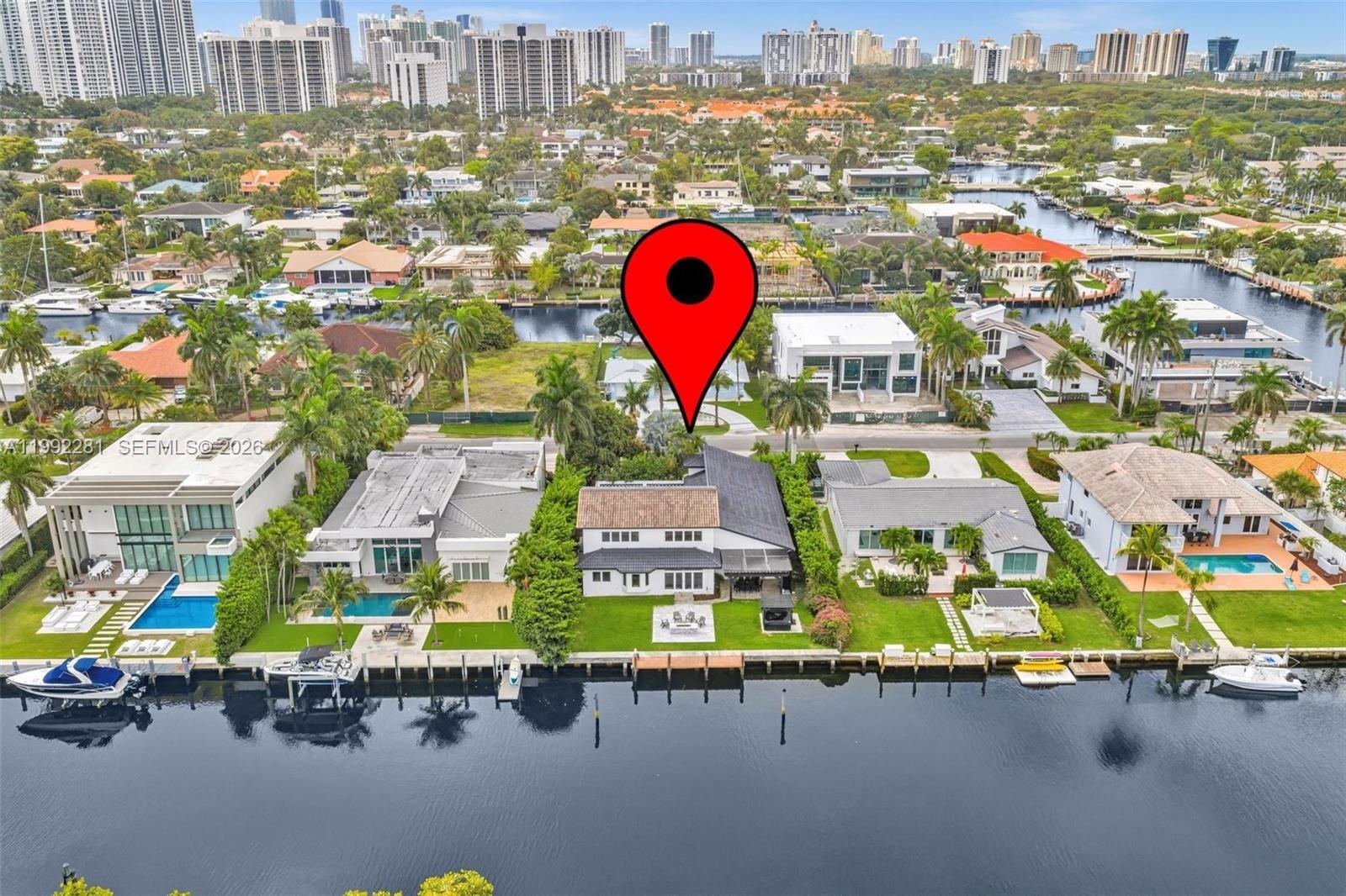 472 Sunset Dr Hallandale Beach, FL 33009