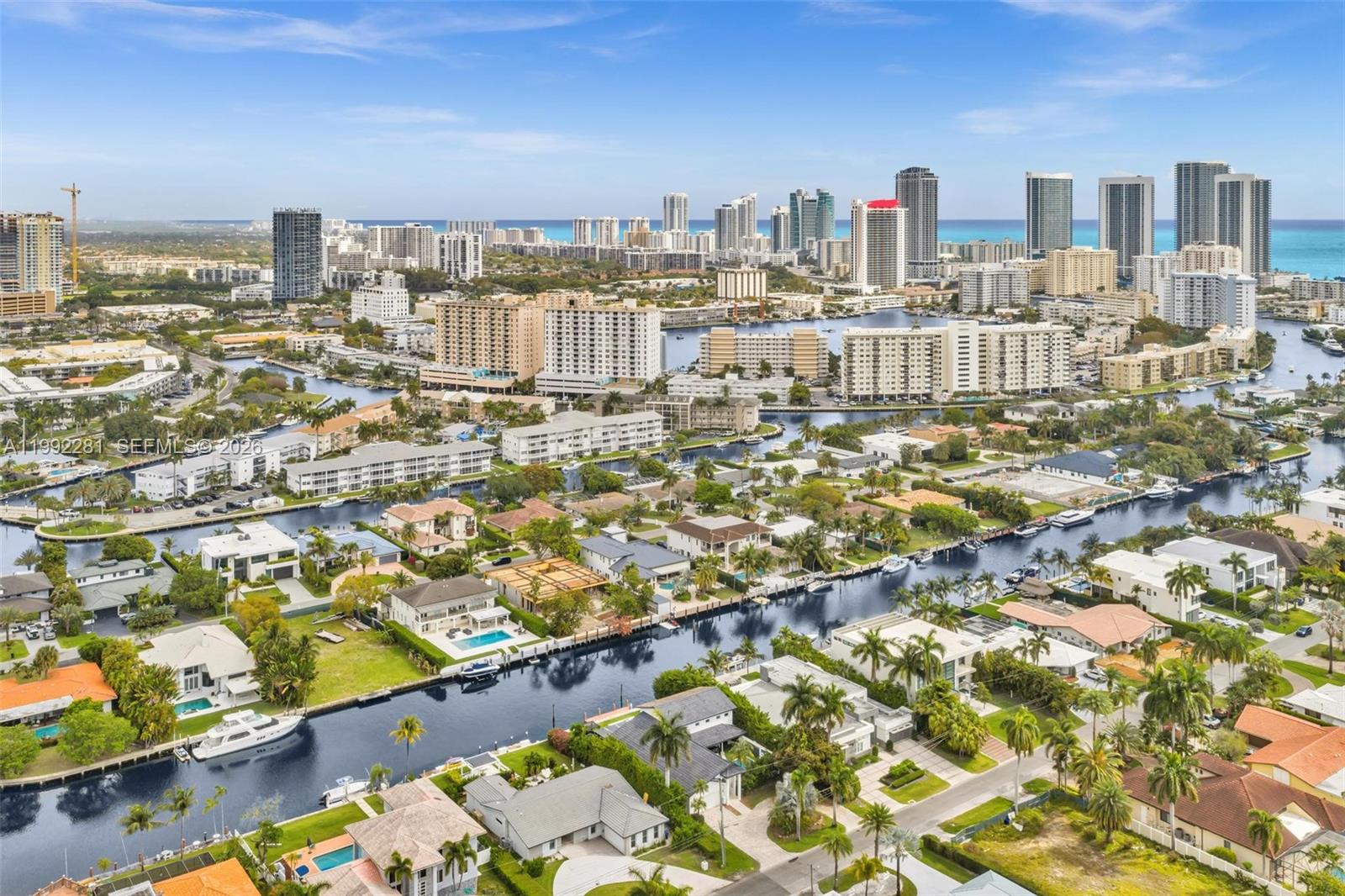 472 Sunset Dr Hallandale Beach, FL 33009