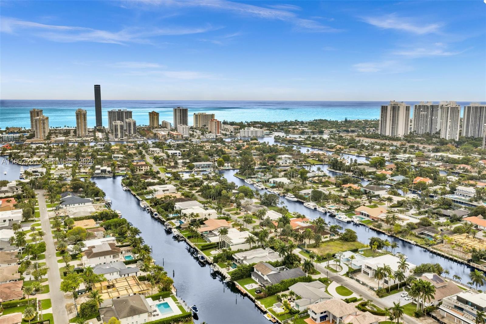 472 Sunset Dr Hallandale Beach, FL 33009