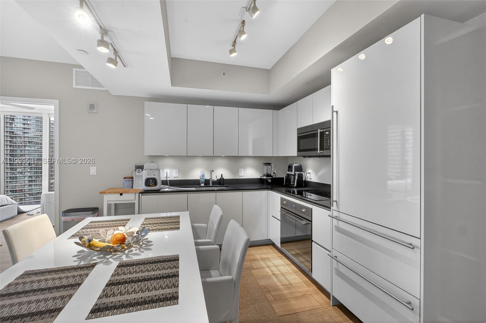 image 1010 Brickell4