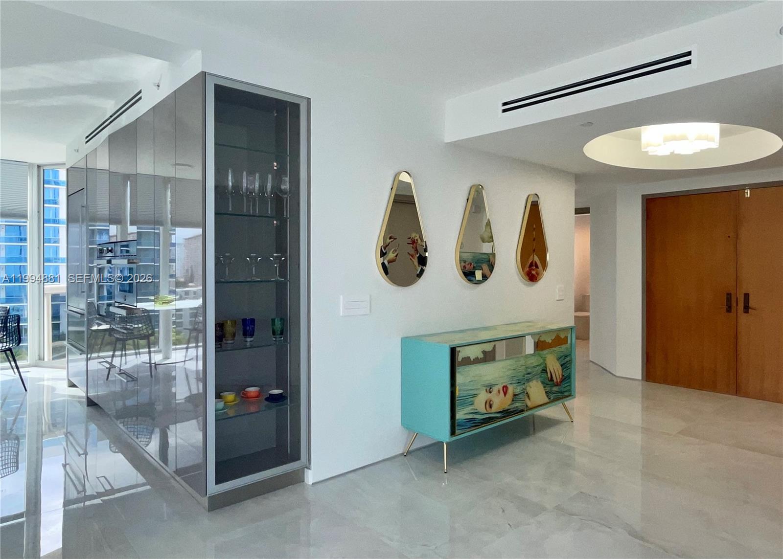 17555 Collins Ave #1001