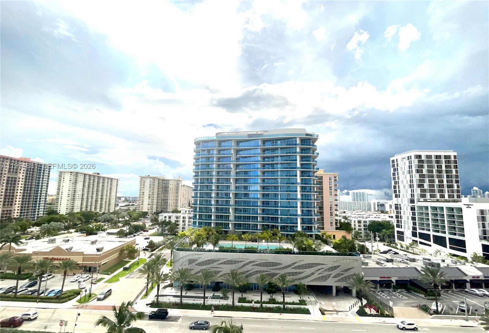 17555 Collins Ave #1001 Sunny Isles Beach, FL 33160