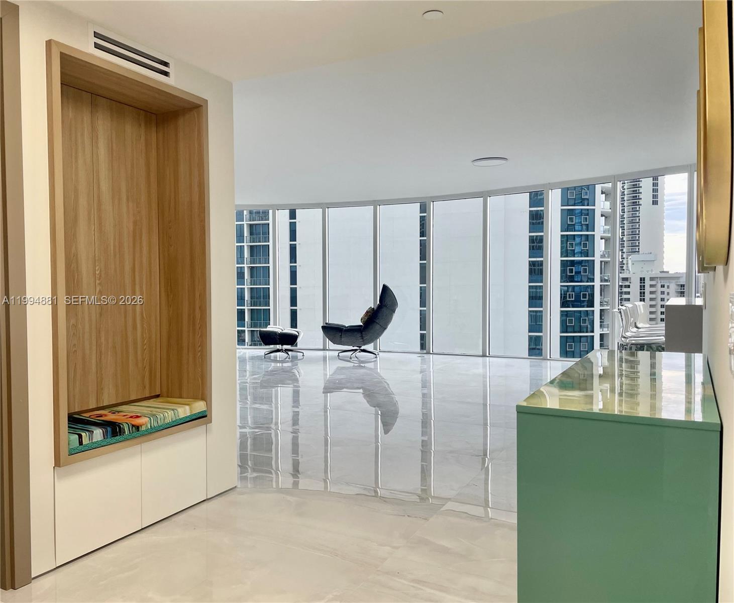 17555 Collins Ave #1001 Sunny Isles Beach, FL 33160