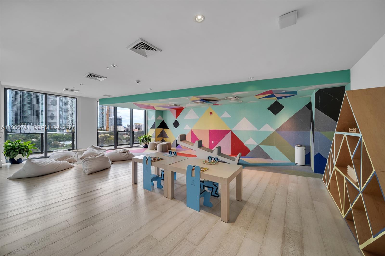 image Hyde Midtown26