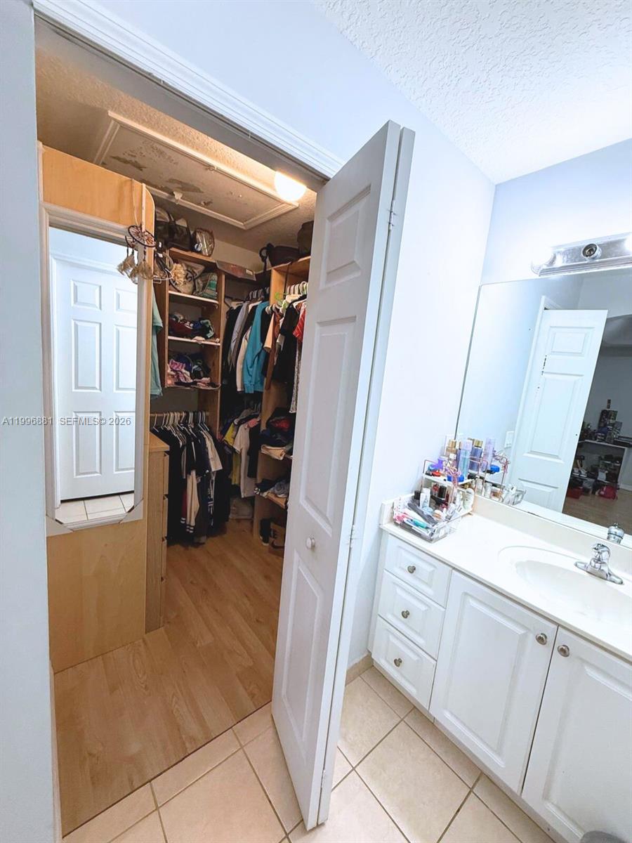 22711 SW 88th Pl #7-23 Cutler Bay, FL 33190