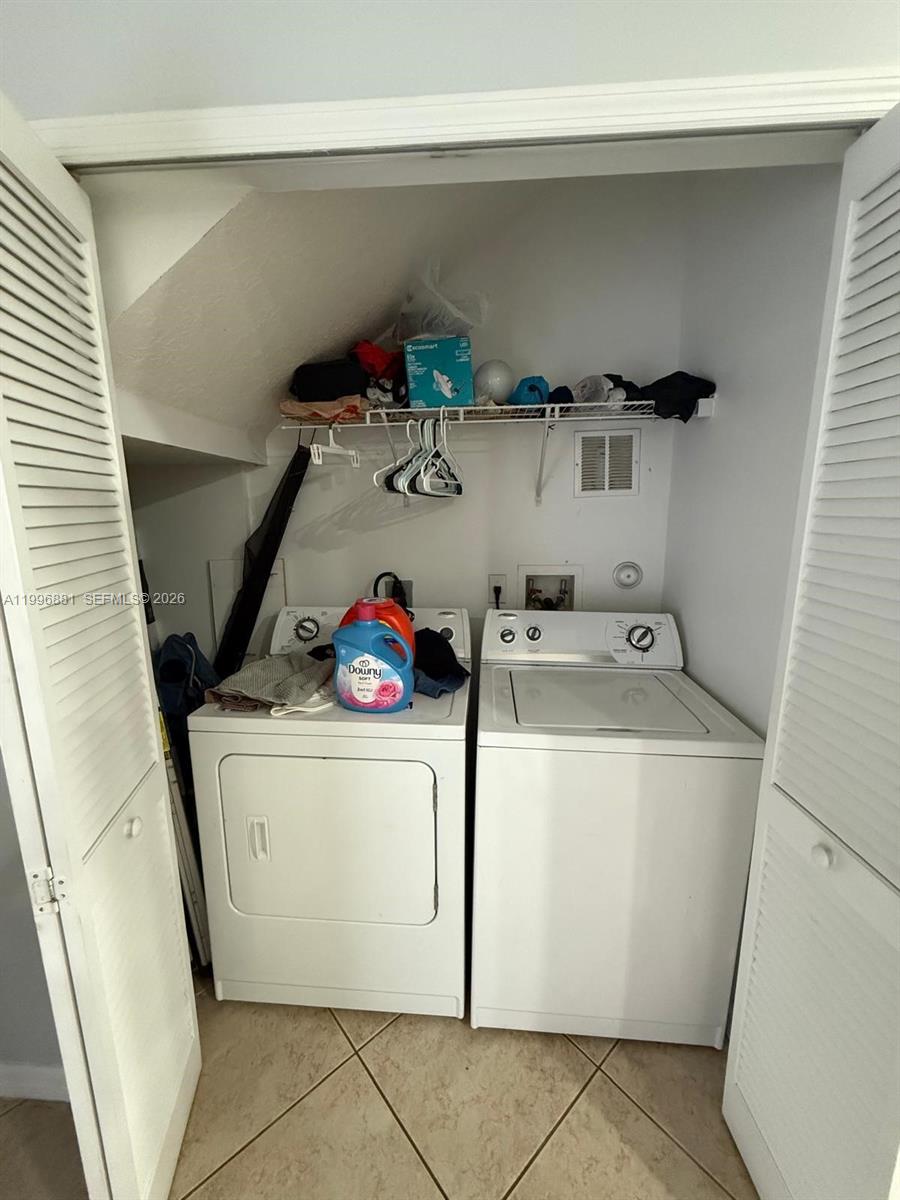 22711 SW 88th Pl #7-23 Cutler Bay, FL 33190