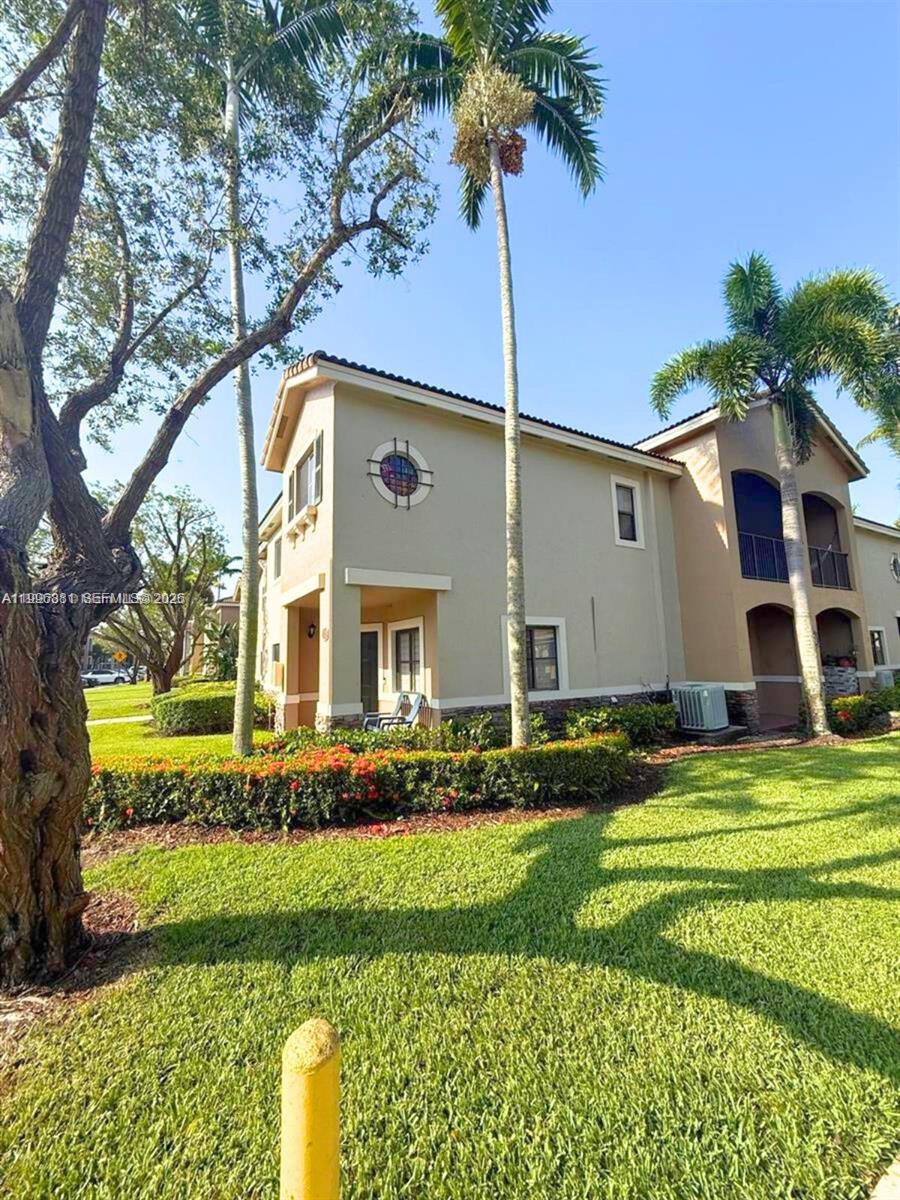 22711 SW 88th Pl #7-23 Cutler Bay, FL 33190